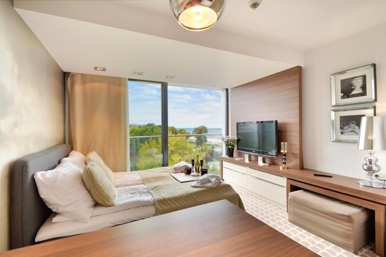 Marine Hotel Apartament Prywatny Studio Widok Na Morze Basen Sauna Jacuzzi 5 Pietro 科沃布热格 外观 照片