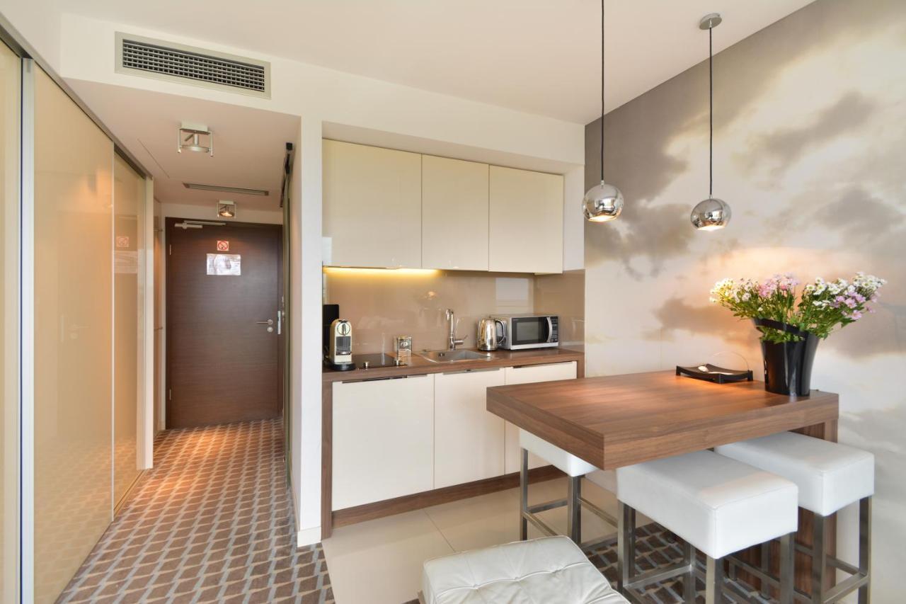 Marine Hotel Apartament Prywatny Studio Widok Na Morze Basen Sauna Jacuzzi 5 Pietro 科沃布热格 外观 照片